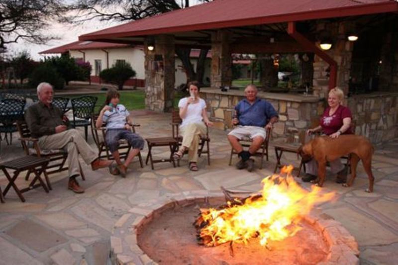 Hotel Dornhuegel Guestfarm à Grootfontein Extérieur photo
